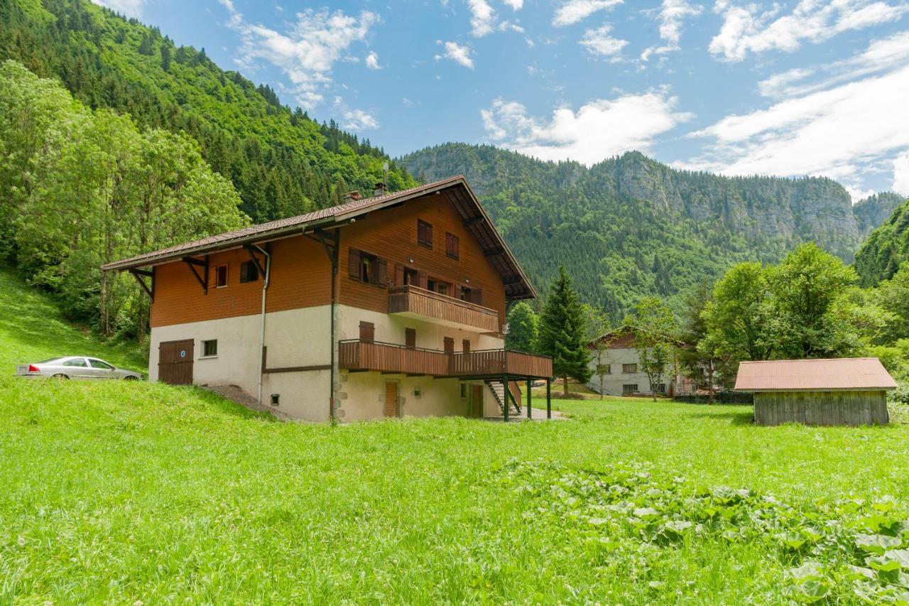 Grand Appartement Proche Gd Bornand Glieres-Val-de-Borne Luaran gambar