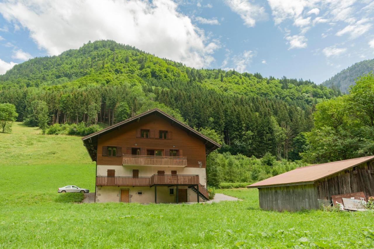 Grand Appartement Proche Gd Bornand Glieres-Val-de-Borne Luaran gambar